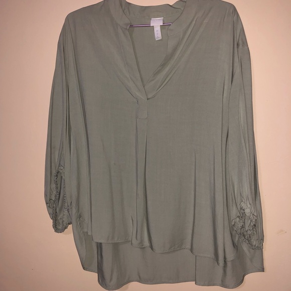 H&M sage green blouse - Picture 4 of 4